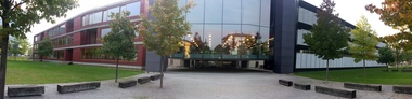 Fotografia dell'ingresso dell'Università della Svizzera Italiana